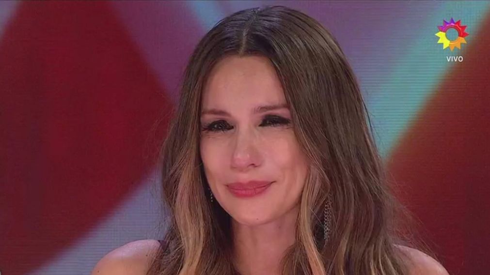 Pampita se emocionó en "los 8 escalones" y no pudo contener sus lágrimas.