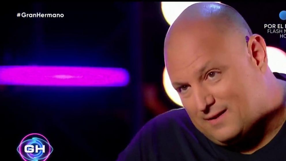 Ariel de "Gran Hermano" estalló de furia contra Telefé por no pagarle y tampoco permitirle trabajar.