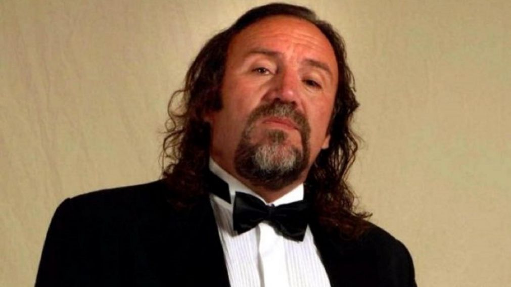 El presente de Cacho Garay.