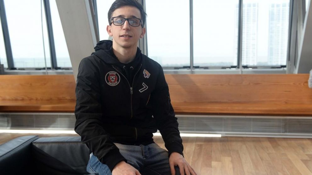 Rodrigo Noya, feliz con este presente. (Foto Cr�nica: Nahuel Ventura).