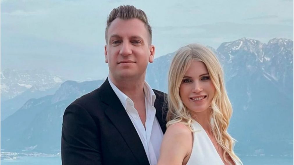 Maxi López y Daniela Christiansson celebraron la llegada de su hija, Ellen.