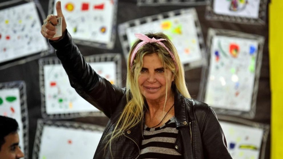 Raquel Mancini tuvo que ser internado de urgencia luego de haber sufrido una descompensación en su casa.