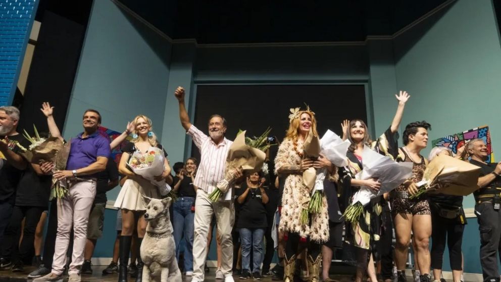 "Casados con Hijos" se despidió en el Gran Rex tras 95 funciones y casi 200 mil espectadores.