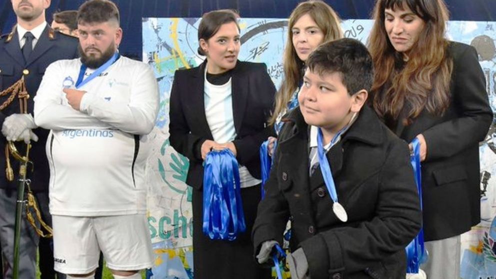 Los cinco herederos del Diez, en el Partido por la Paz.