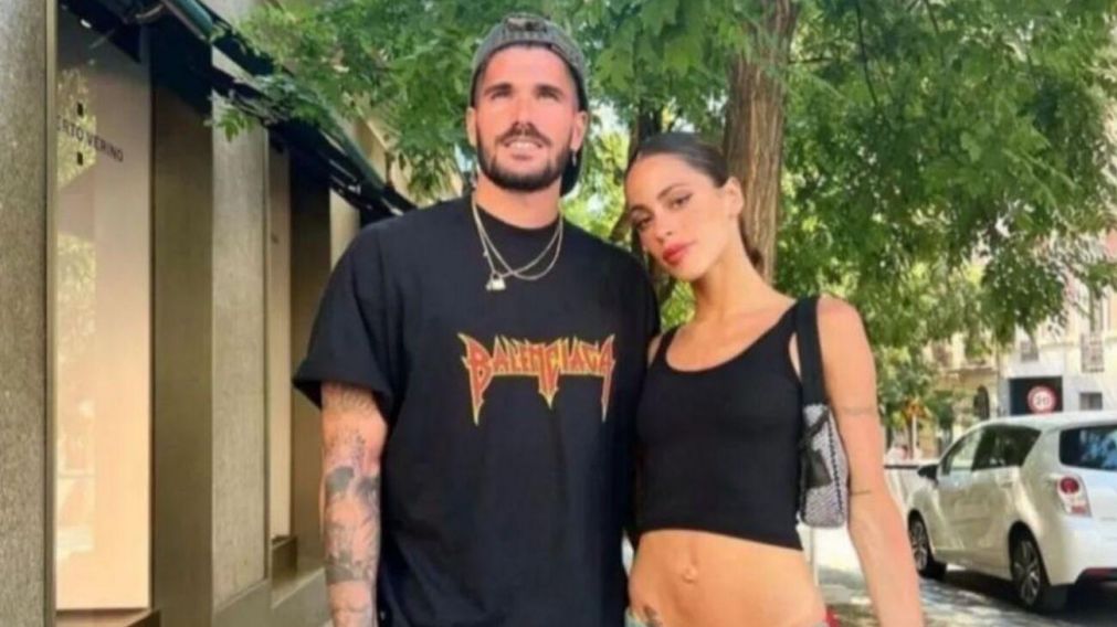 Rodrigo de Paul mostró el detalle de sus botines que incluye a Tini Stoessel.