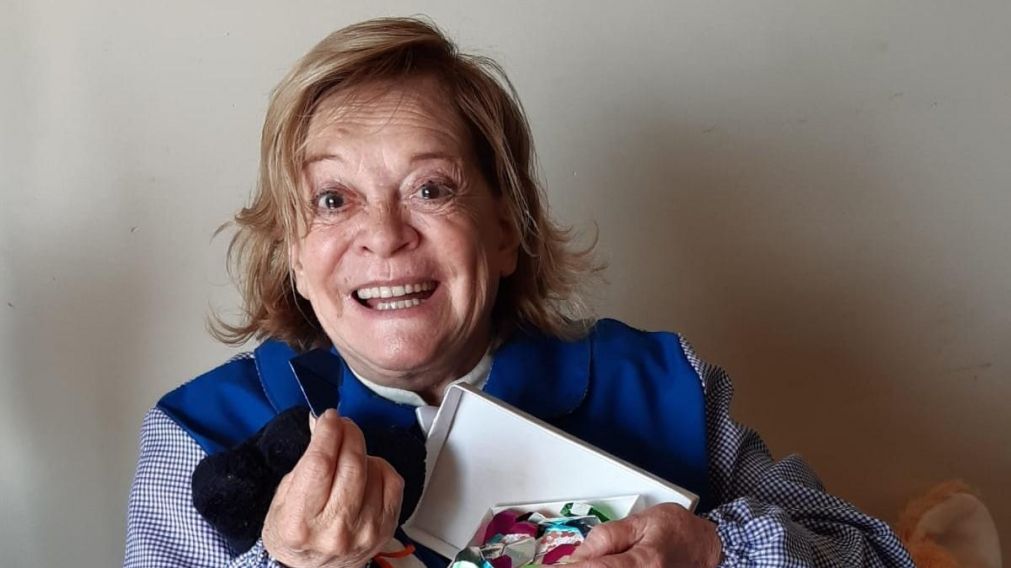 Edda D�az recuerda: "Por hacer humor, sufr� amenazas de los militares".