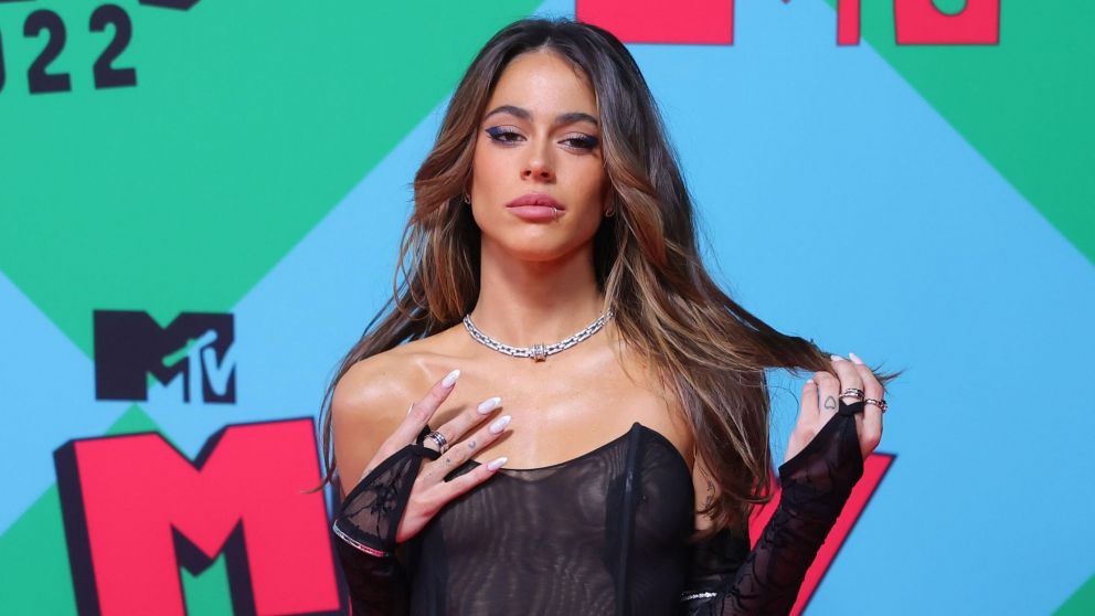 Tini Stoessel respondió a los repudiables comentarios en Paraguay.