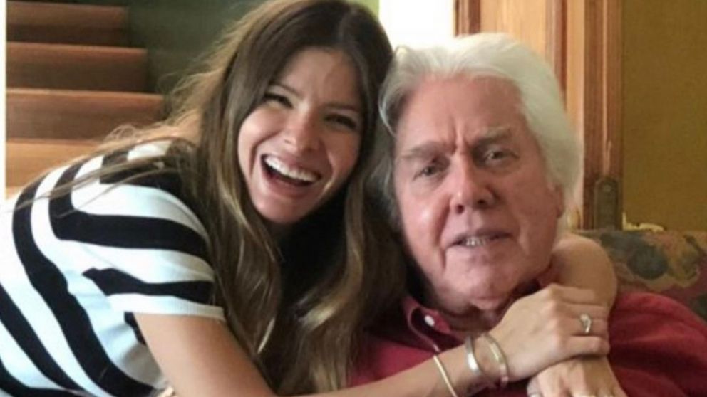 La China Suárez compartió un conmovedor posteo tras la muerte del papá de Benjamín Vicuña.