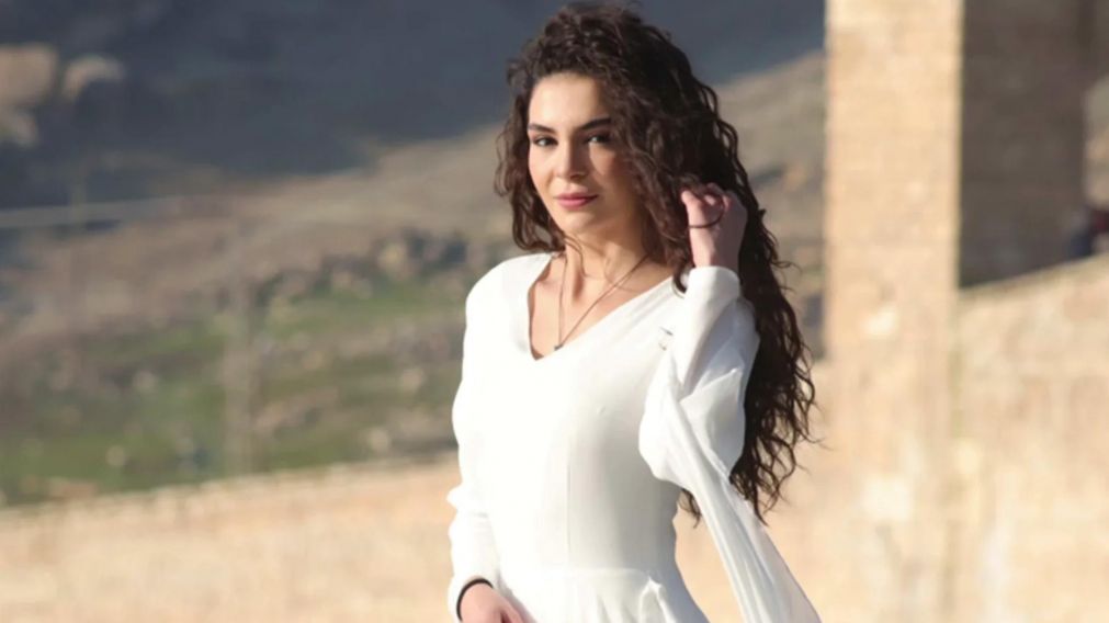 Ebru ahin de "Hercai" conmocionó a sus fanáticos de Instagram.