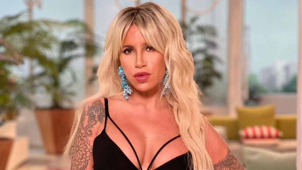 Florencia Pe�a se baja de su obra de teatro.