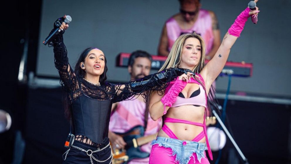 Mar�a Becerra y Lola �ndigo emocionaron a sus fan�ticos con una sorprendente noticia.