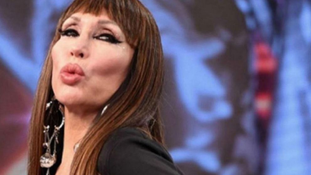 MORIA AGRADECE AL UNIVERSO LA POSIBILIDAD DE ENCONTRARSE ESPLÉNDIDA.