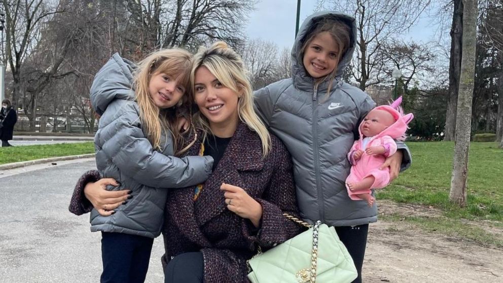 Las hijas de Wanda Nara la dejaron en evidencia en Instagram.