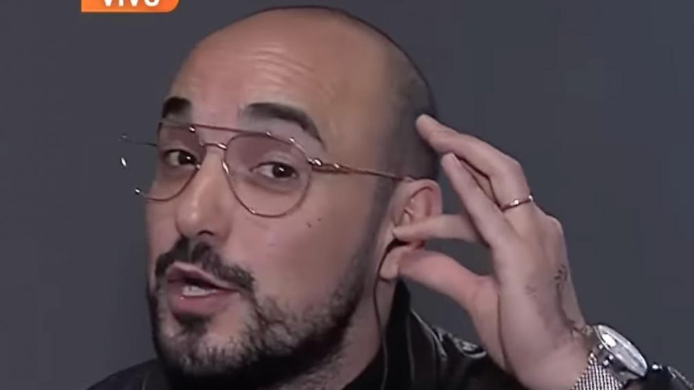 Abel Pintos abandonó el móvil de "Intrusos".