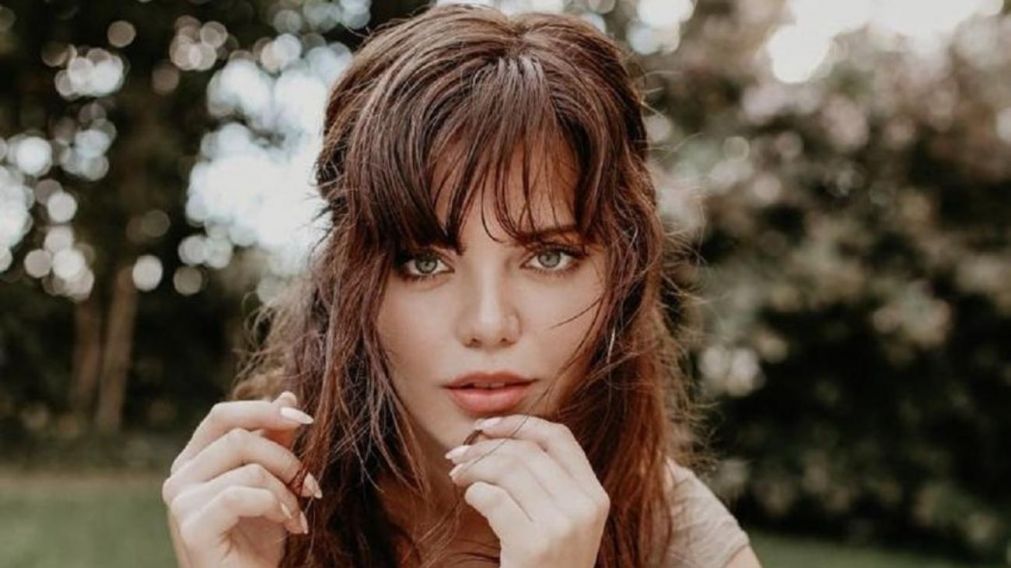Aseguran que la protagonista de "Züleyha" se va a casar con su novio.