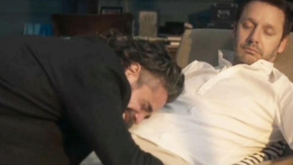 "El Primero de Nosotros" termin� con la predecible muerte del personaje de Benjam�n Vicu�a.