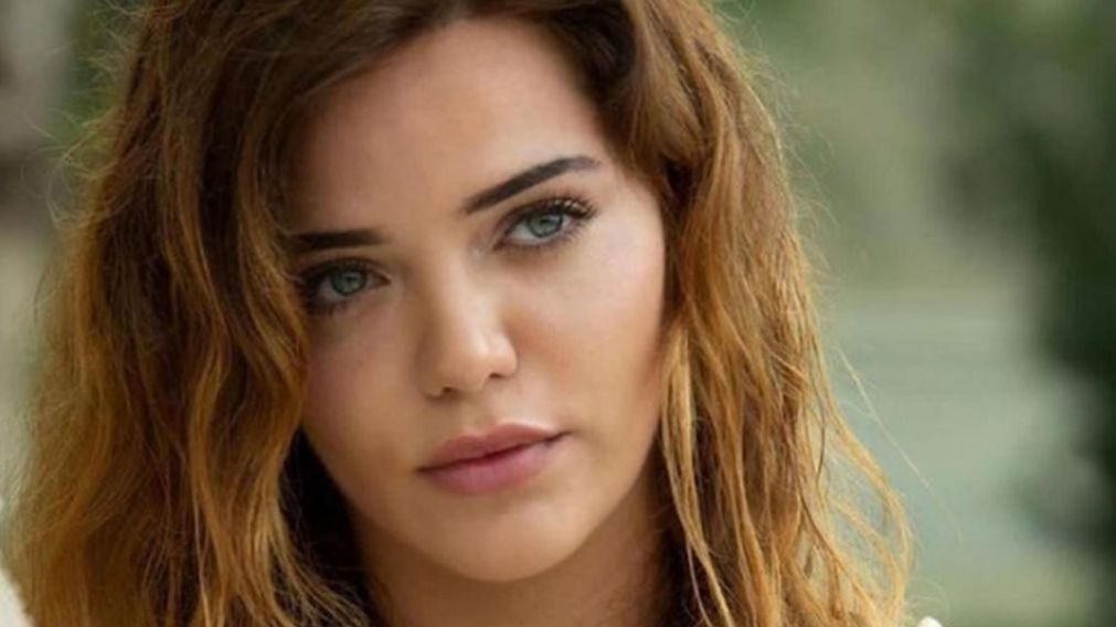 La apariencia de la protagonista de "Z�leyha" hace una d�cada.