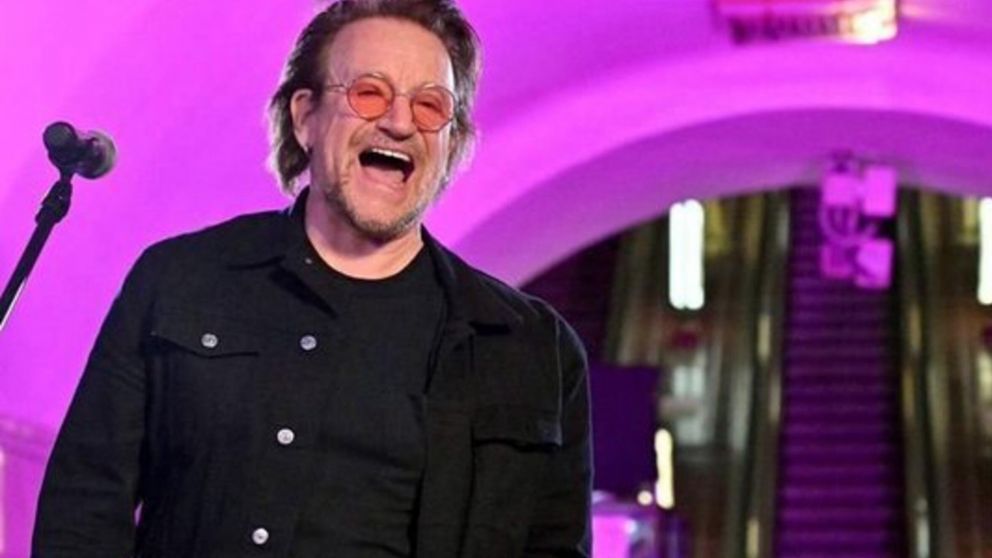 La visita de Bono en medio de la invasión rusa muestra el activismo del líder de U2.
