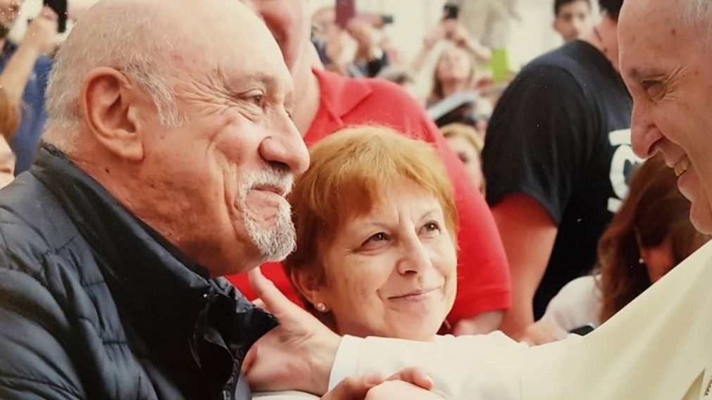 Osvaldo Santoro comunicó la muerte de su esposa.