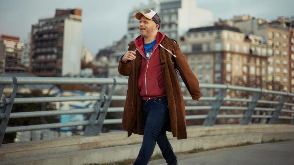 Sebastián Wainraich regresa con "Casi Feliz".