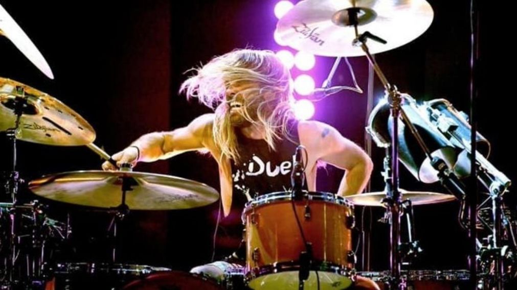 Taylor Hawkins, baterista de Foo Fighters, muri� en un hotel de Bogot�, ciudad en la que el grupo ten�a previsto dar un show (Archivo).