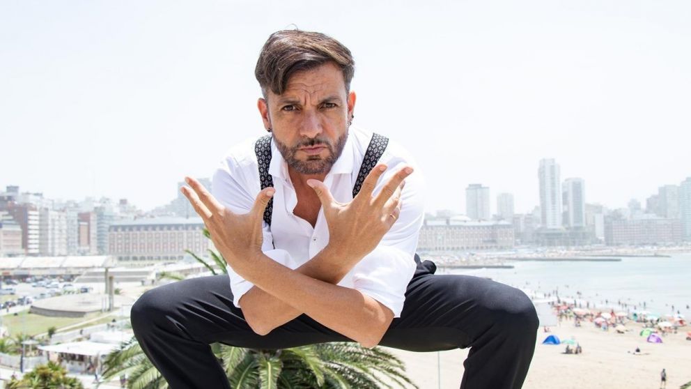 Martín Bossi, el artista que se siente a gusto cerca del mar.