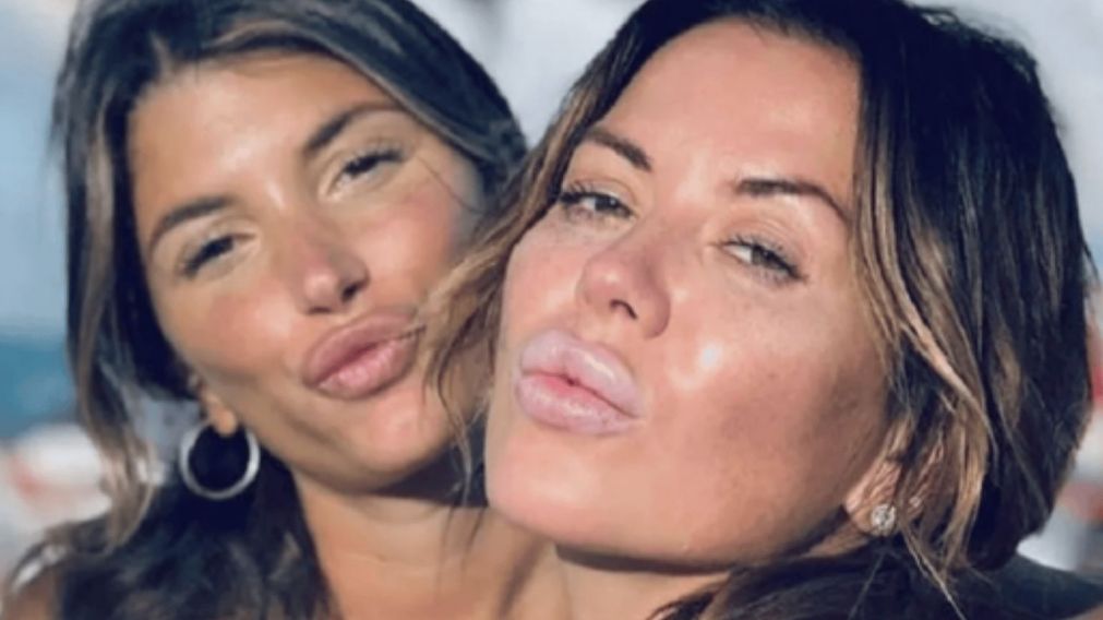 Todo mal entre Karina Jelinek y Flor Parise.
