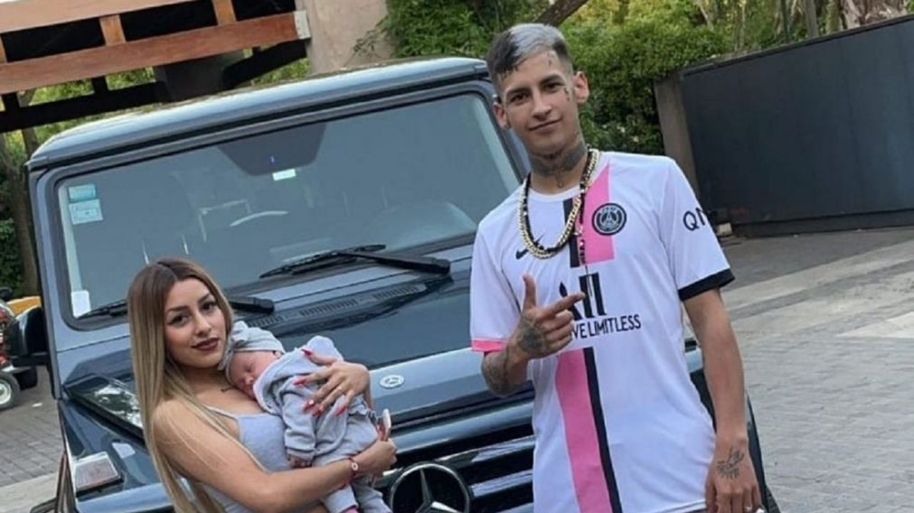 Gran momento para L-Gante y su novia, Tamara Báez, en el nuevo aniversario de su beba.