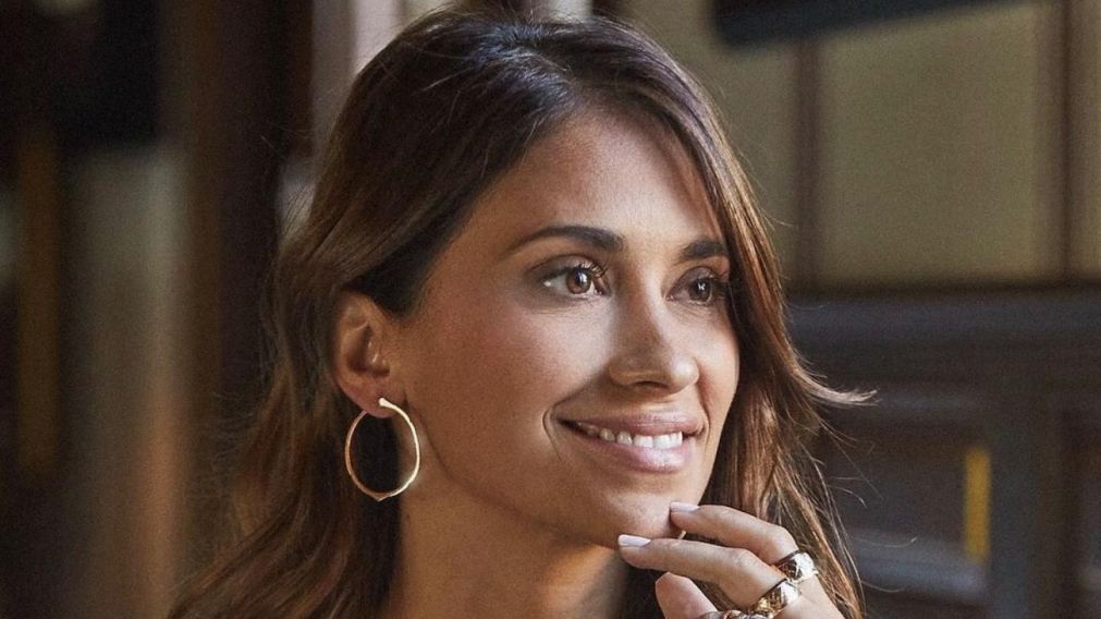 Antonela Roccuzzo no se olvida de su peluquer�a del barrio. 