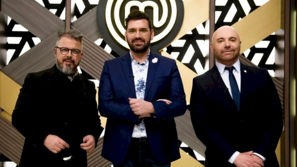 Los jurados de "MasterChef Celebrity 3" enviaron un mensaje a los pol�ticos.