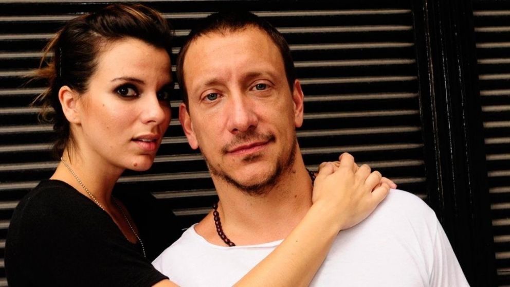 Gimena Accardi y Nico Vázquez posaron en una sesión de fotos muy sensuales.