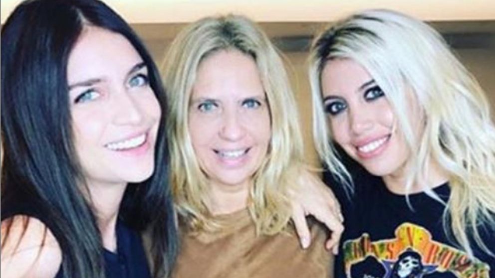 Nora Colosimo, madre de Wanda Nara, presente en el difícil momento que está viviendo.