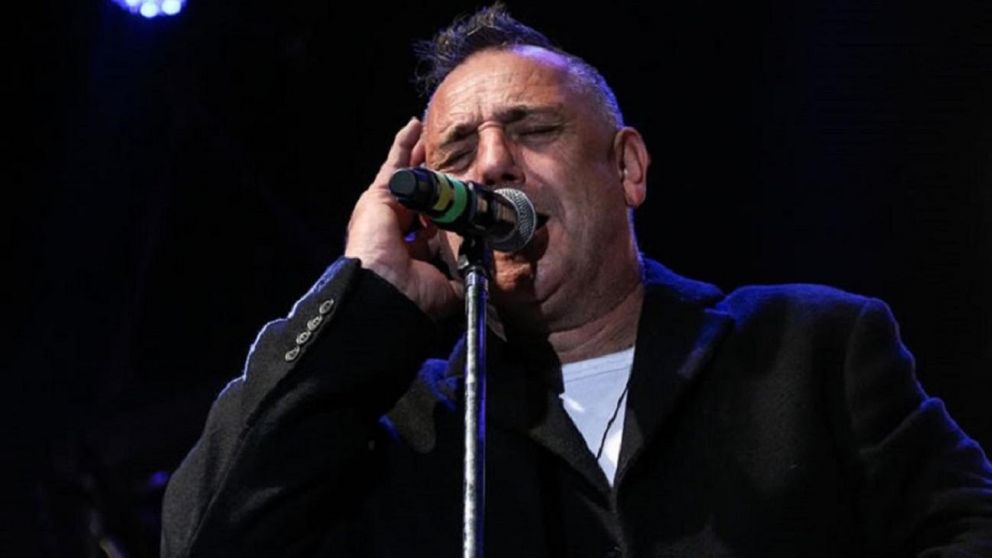 Ricardo Iorio grabó su propia versión del himno nacional.