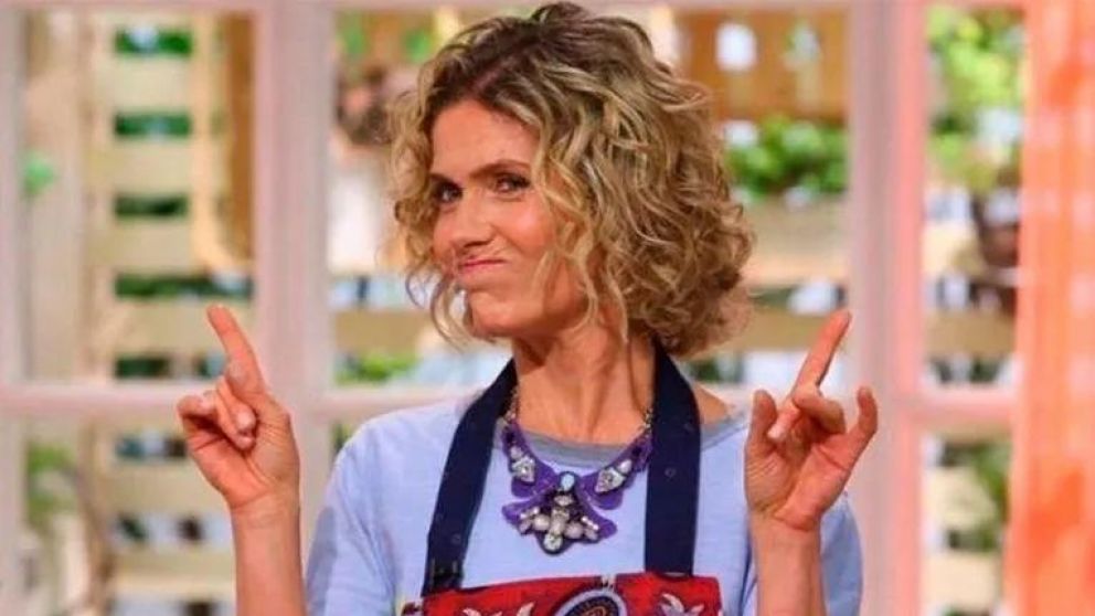 La cocinera se vio envuelta en un escándalo tras regresar al país.