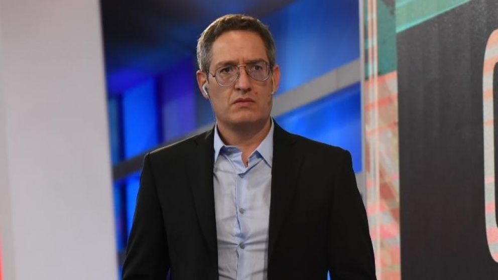 El periodista, feliz por llegada al canal (Jonatan Moreno/Diario Crónica).