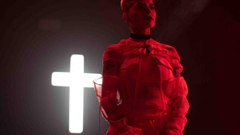 La cantante estrenó un nuevo single.