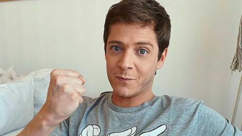 Se mostró contento por haber recibido la vacuna.