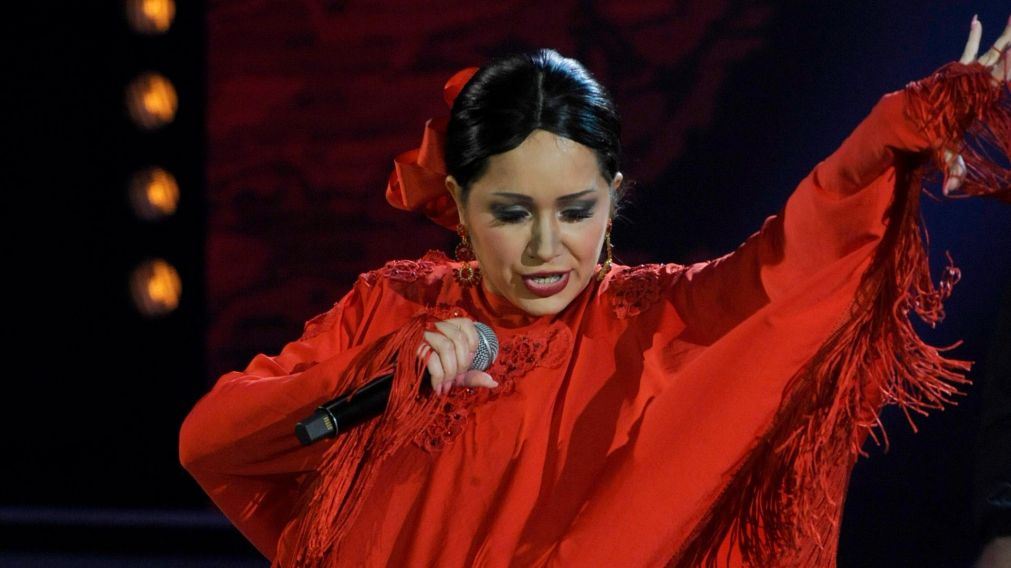 Un homenaje a la cantante española y a su madre.