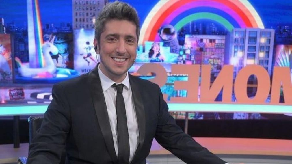 El versátil conductor logró conquistar a la audiencia.