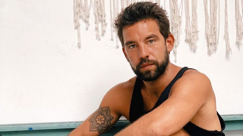 El actor de 30 años se refirió a sus métodos de conquista y cómo lleva la vida del soltero.