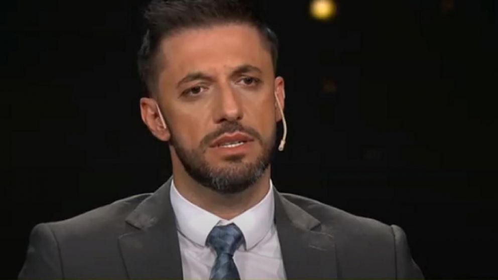 La hija mayor de Claudia Villafañe es quien más pelea presenta contra el letrado.