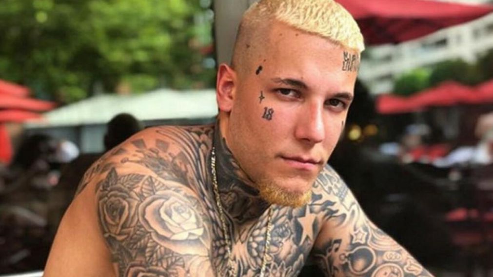 El hijo de Claudio Caniggia y Mariana Nannis apuntó contra quienes lo critican por participar del reality gastronómico.