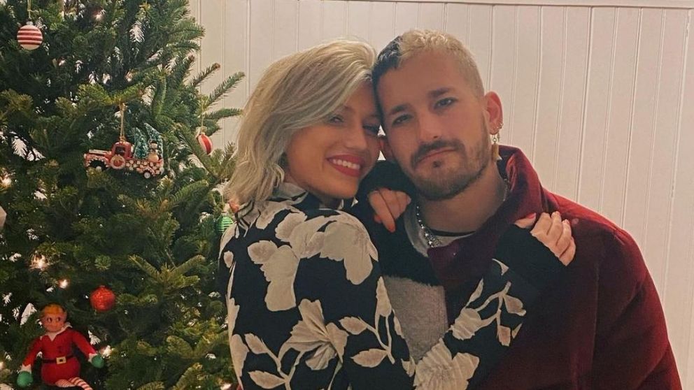 La tierna pareja compartió un emocionante video en las redes.