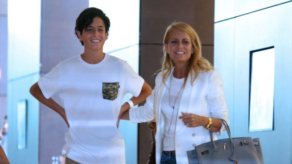 La ex pareja del ex presidente y su hijo vivieron un violento intento de robo en Chile.