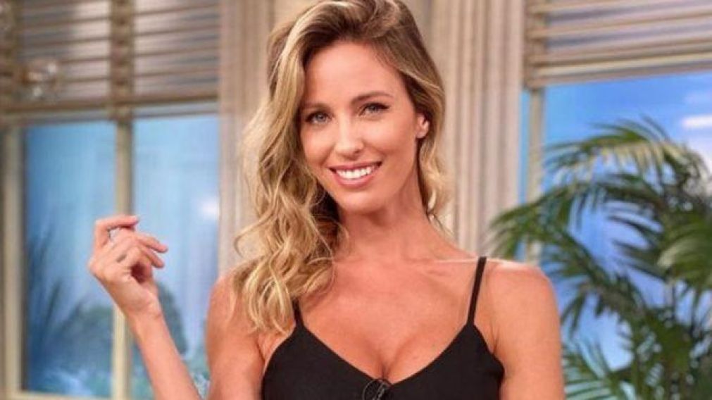 Rocío Guirao Díaz abandona el país junto con Nicolás Paladini.