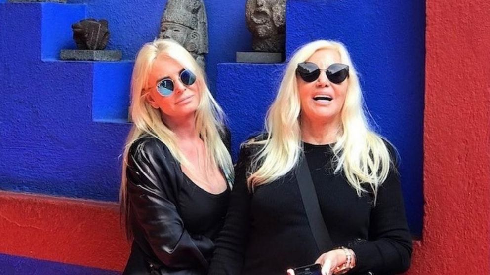 Susana Giménez y su hija Mercedes Sarrabayrouse no pierden el glamour.