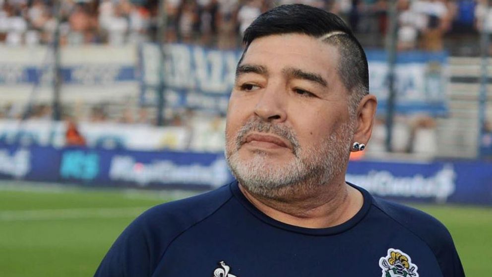 Murió semanas después de cumplir 60 años.
