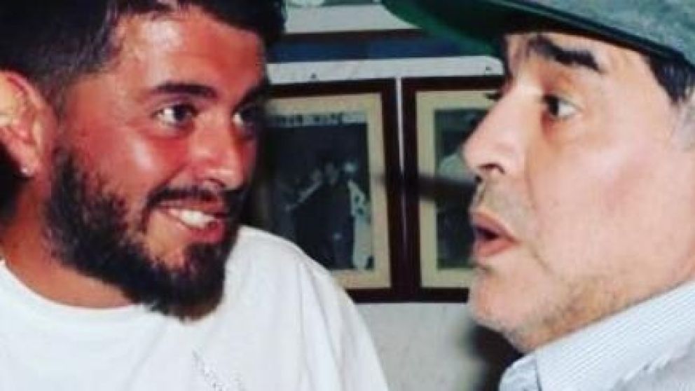 El hijo italiano de Diego Maradona se encuentra internado por complicaciones del Covid-19.