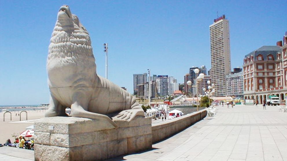Hay que cuidarse de los estafadores en Mar del Plata.