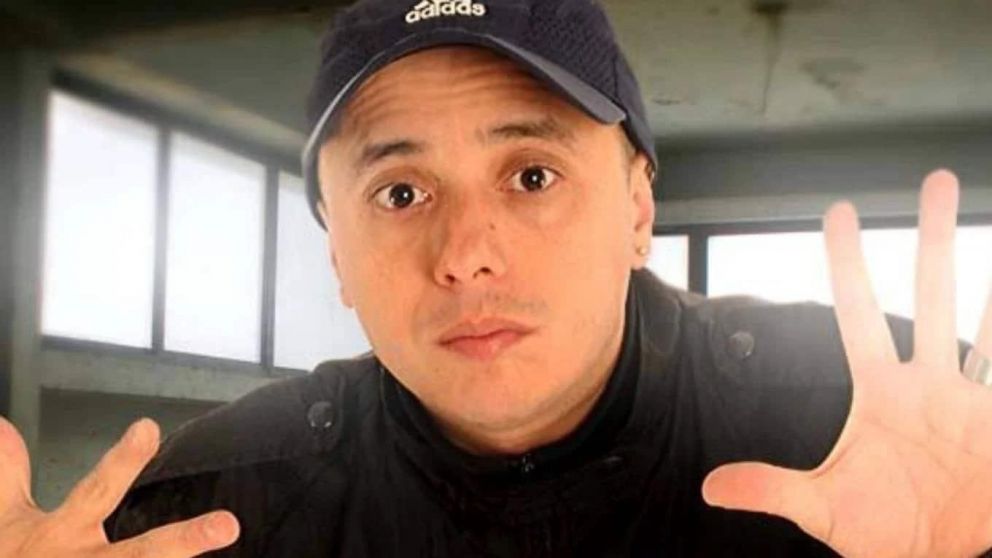 El artista apuntó contra el gobierno y manifestó que no tiene dinero hace meses.